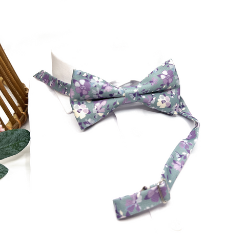Floral Purple Lilac Neck Tie on Soft Mint Green Backround – Wedding & Groomsmen Tie
