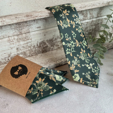 Forest Green Floral Tie, Sage Green Wedding Tie, Groomsmen Tie, Botanical Necktie, Boho Wedding Tie, Mens Floral Tie