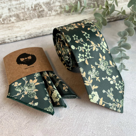 Forest Green Floral Tie, Sage Green Wedding Tie, Groomsmen Tie, Botanical Necktie, Boho Wedding Tie, Mens Floral Tie