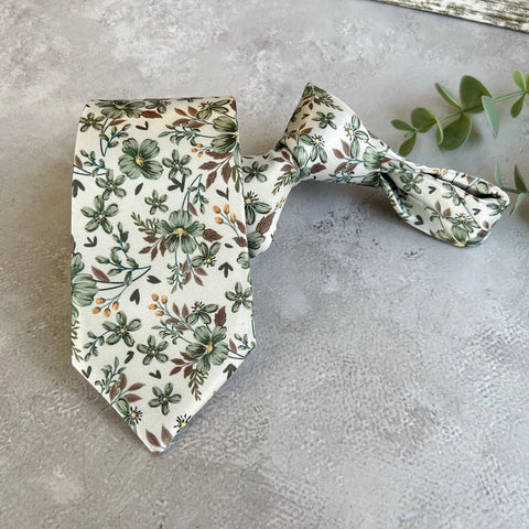 Floral Sage Green Necktie on İvory Background, Wedding Necktie Set
