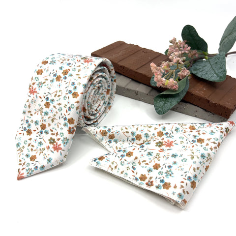 Ivory Floral Tie Set, Mens Wedding Necktie and Pocket Square, Boho Groomsmen Tie, Rustic Cream Floral Necktie