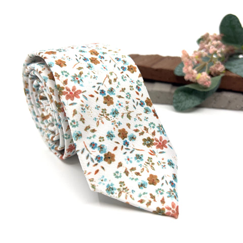 Ivory Floral Tie Set, Mens Wedding Necktie and Pocket Square, Boho Groomsmen Tie, Rustic Cream Floral Necktie