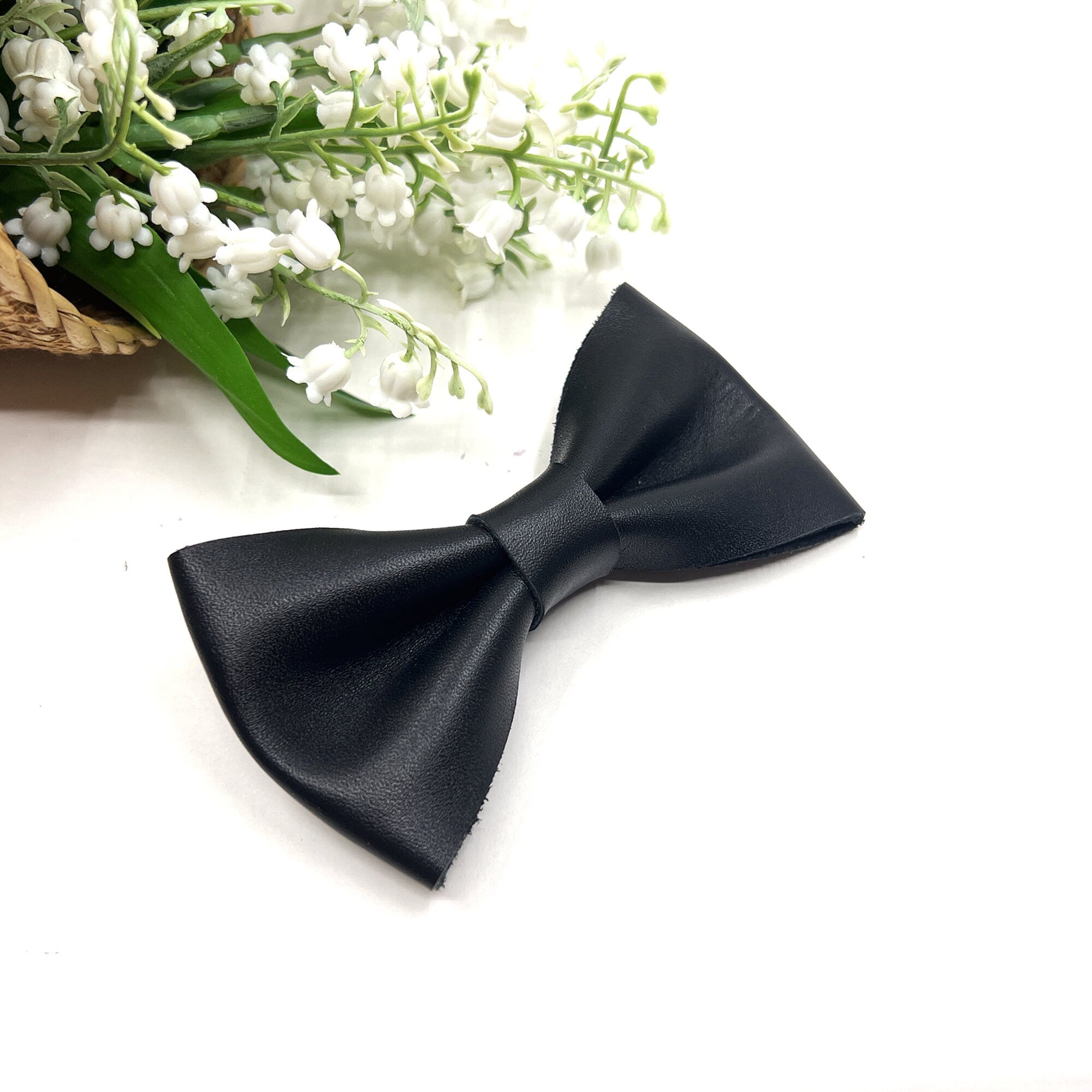 Black Leather Bow Tie / Leather Bow Tie / Dark Leather Bow Tie / Groom Bow Tie / Genuine Leather Bow Tie / Wedding Bow Tie / BowTie For Men