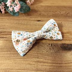 Burnt Orange Bow tie, Floral Bow tie / Groomsman Gift / Weddings bow tie / Ring bearer bow tie / Gift for dad / Gift for him / Bow Tie